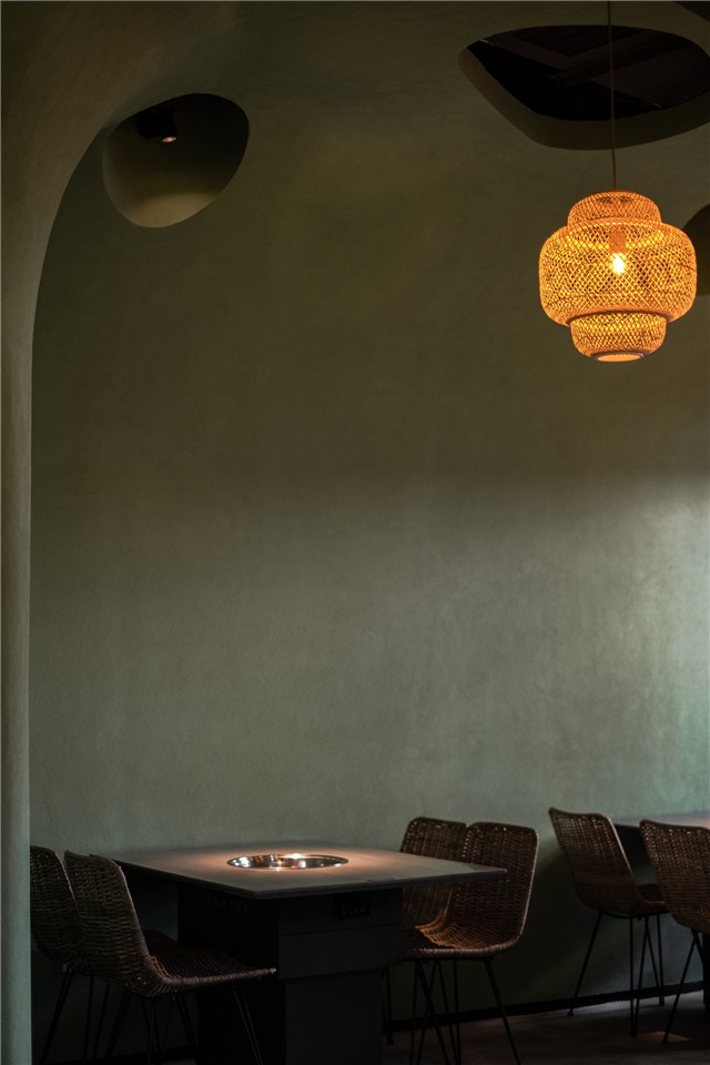 泰斯特灰泥，“椰小鸡”三亚海棠湾网红店