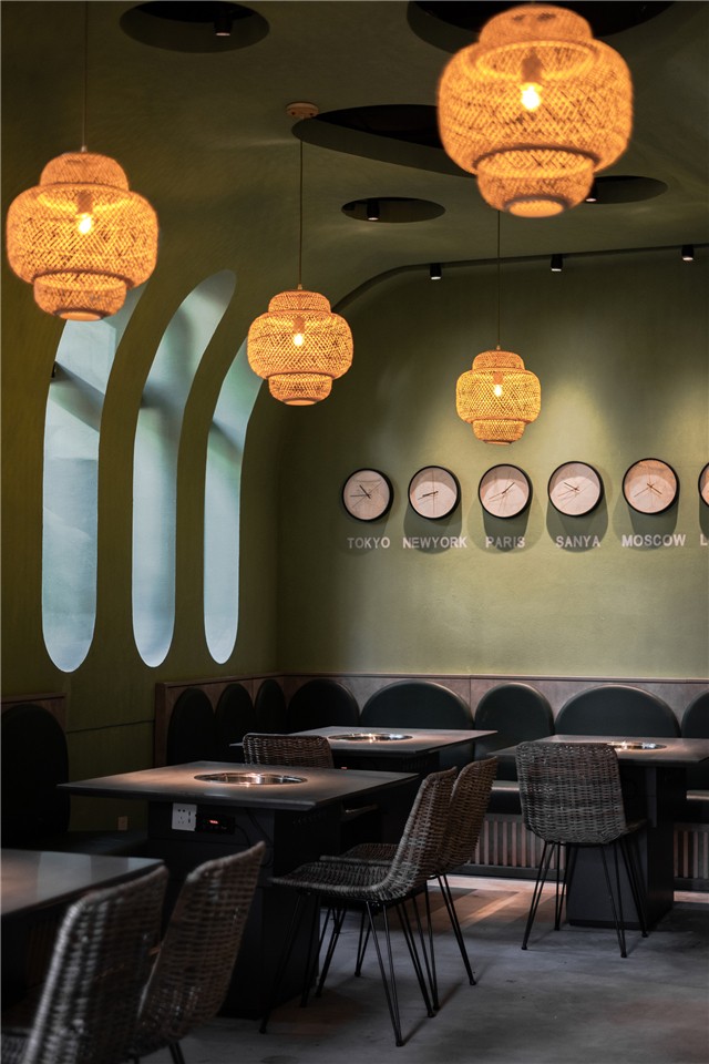 泰斯特灰泥，“椰小鸡”三亚海棠湾网红店