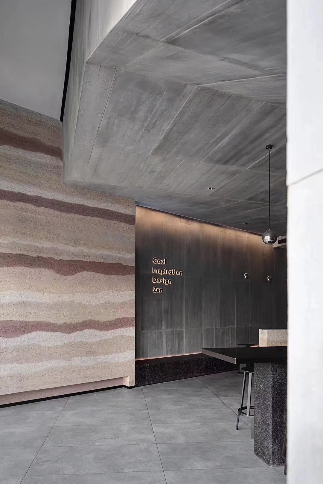 HEYTEA『喜茶』西安金地广场店龙山彩夯土绽放